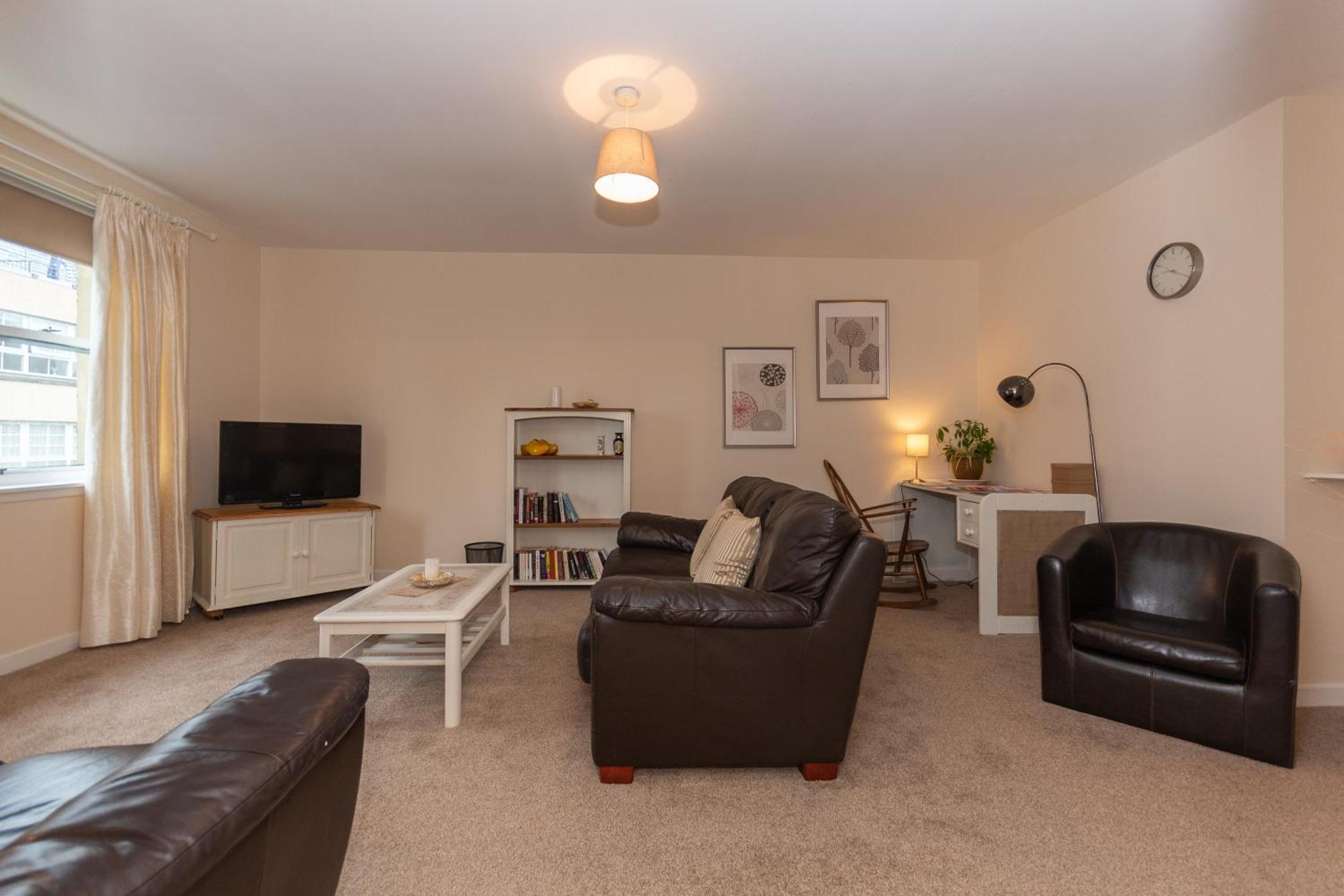 Central St Andrews 2 Bed Apartment - Free Parking Eksteriør billede